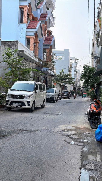GIÁP TÂN PHÚ _ĐƯỜNG THÔNG XH NGỦ NHÀ _ DT 50M2 _2 LẦU _ 3 PHÒNG NGỦ_ĐS11