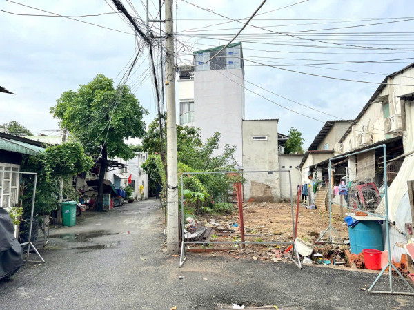 bán  Biệt thự sân vườn Compound VIP Hoa Hồng – Giá tốt nhất khu vực trần não - quận 2