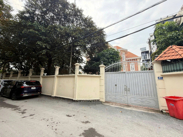 bán  Biệt thự sân vườn Compound VIP Hoa Hồng – Giá tốt nhất khu vực trần não - quận 2