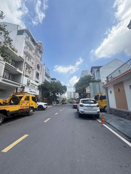 bán  Biệt thự sân vườn Compound VIP Hoa Hồng – Giá tốt nhất khu vực trần não - quận 2