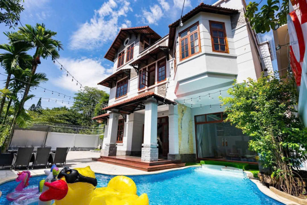 bán  Biệt thự sân vườn Compound VIP Hoa Hồng – Giá tốt nhất khu vực trần não - quận 2