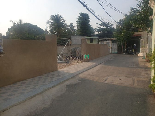bán  Biệt thự sân vườn Compound VIP Hoa Hồng – Giá tốt nhất khu vực trần não - quận 2