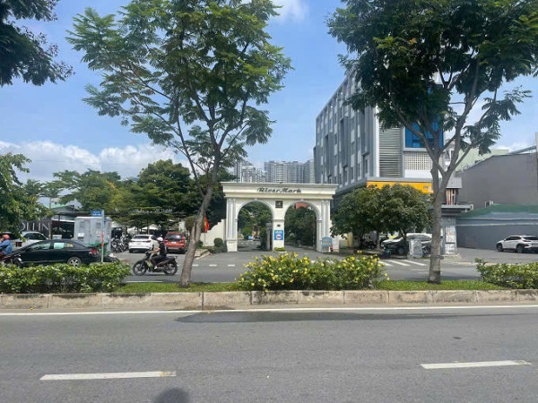 bán  Biệt thự sân vườn Compound VIP Hoa Hồng – Giá tốt nhất khu vực trần não - quận 2