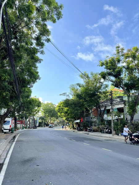 bán  Biệt thự sân vườn Compound VIP Hoa Hồng – Giá tốt nhất khu vực trần não - quận 2