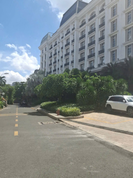 bán  Biệt thự sân vườn Compound VIP Hoa Hồng – Giá tốt nhất khu vực trần não - quận 2