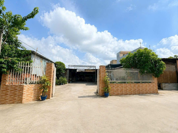 bán  Biệt thự sân vườn Compound VIP Hoa Hồng – Giá tốt nhất khu vực trần não - quận 2