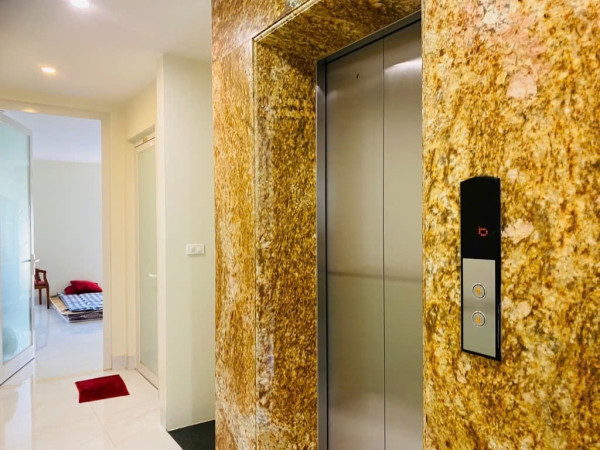 Cho thuê nhà, 166m2_ 6.5T; Hoàng Quốc Việt, Tô Hiệu, Nghĩa Tân -61 tr