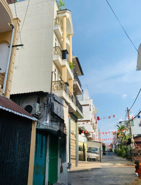 NHƯ MẶT TIỀN GẦN KHU CƯ XÁ VIP QUẬN 10 - ĐƯỜNG 8M THÔNG - 2 MẶT HẺM CÓ GIẾNG TRỜI SÁNG SỦA - 48M²
