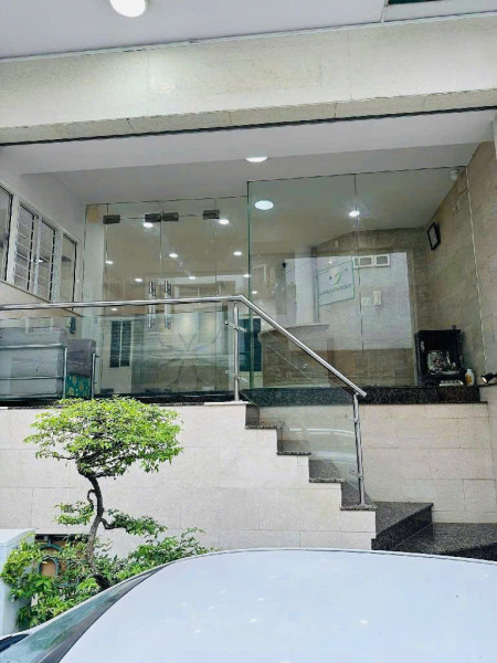 NHƯ MẶT TIỀN GẦN KHU CƯ XÁ VIP QUẬN 10 - ĐƯỜNG 8M THÔNG - 2 MẶT HẺM CÓ GIẾNG TRỜI SÁNG SỦA - 48M²
