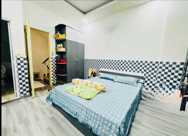 NHƯ MẶT TIỀN GẦN KHU CƯ XÁ VIP QUẬN 10 - ĐƯỜNG 8M THÔNG - 2 MẶT HẺM CÓ GIẾNG TRỜI SÁNG SỦA - 48M²