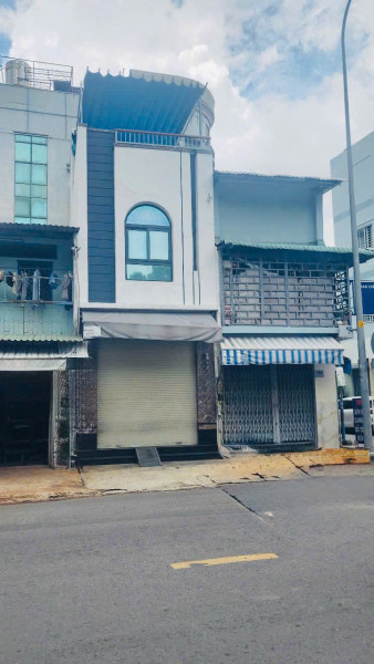 NHƯ MẶT TIỀN GẦN KHU CƯ XÁ VIP QUẬN 10 - ĐƯỜNG 8M THÔNG - 2 MẶT HẺM CÓ GIẾNG TRỜI SÁNG SỦA - 48M²