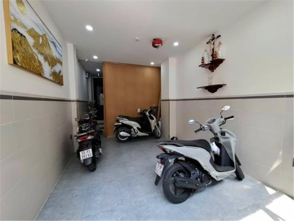 🚗 Hẻm xe hơi 7m thông, vị trí đẹp, không quy hoạch.