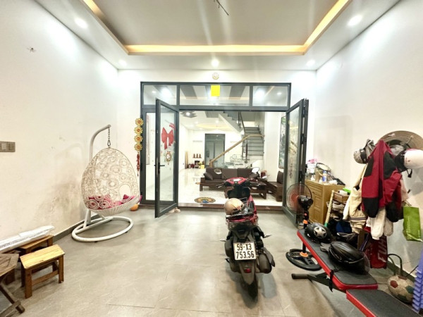Bán nhà đường số 53, Hiệp Bình Chánh, Thủ Đức, TP HCM. DT  51m2, 4 tầng, giá 5.93 tỷ, sổ hồng
