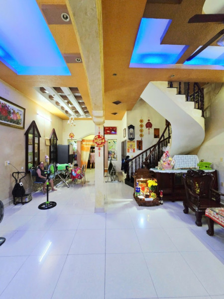 Bán nhà đường số 53, Hiệp Bình Chánh, Thủ Đức, TP HCM. DT  51m2, 4 tầng, giá 5.93 tỷ, sổ hồng