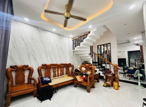 Bán nhà đường số 53, Hiệp Bình Chánh, Thủ Đức, TP HCM. DT  51m2, 4 tầng, giá 5.93 tỷ, sổ hồng