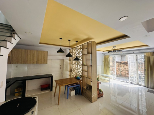 Bán nhà đường số 53, Hiệp Bình Chánh, Thủ Đức, TP HCM. DT  51m2, 4 tầng, giá 5.93 tỷ, sổ hồng