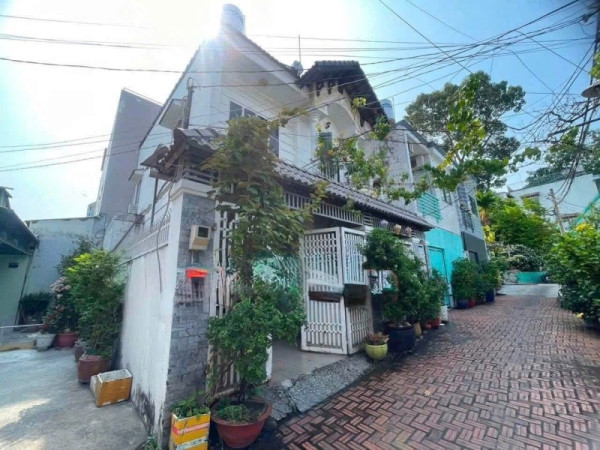Bán nhà đường số 53, Hiệp Bình Chánh, Thủ Đức, TP HCM. DT  51m2, 4 tầng, giá 5.93 tỷ, sổ hồng