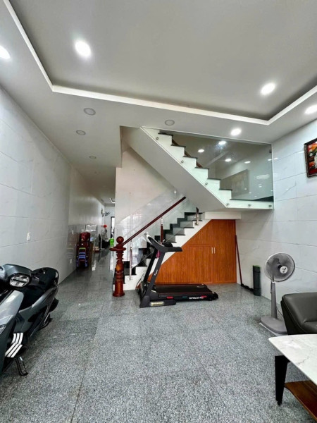 Bán nhà đường số 53, Hiệp Bình Chánh, Thủ Đức, TP HCM. DT  51m2, 4 tầng, giá 5.93 tỷ, sổ hồng