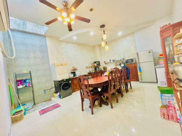 Bán nhà đường số 53, Hiệp Bình Chánh, Thủ Đức, TP HCM. DT  51m2, 4 tầng, giá 5.93 tỷ, sổ hồng