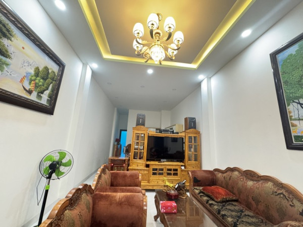 Bán nhà đường số 53, Hiệp Bình Chánh, Thủ Đức, TP HCM. DT  51m2, 4 tầng, giá 5.93 tỷ, sổ hồng