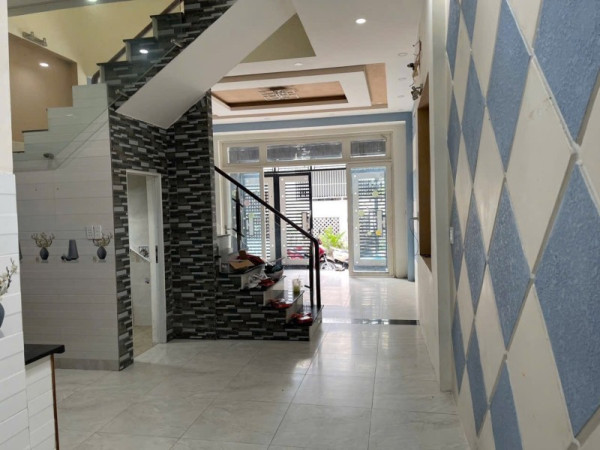 Bán nhà đường số 53, Hiệp Bình Chánh, Thủ Đức, TP HCM. DT  51m2, 4 tầng, giá 5.93 tỷ, sổ hồng