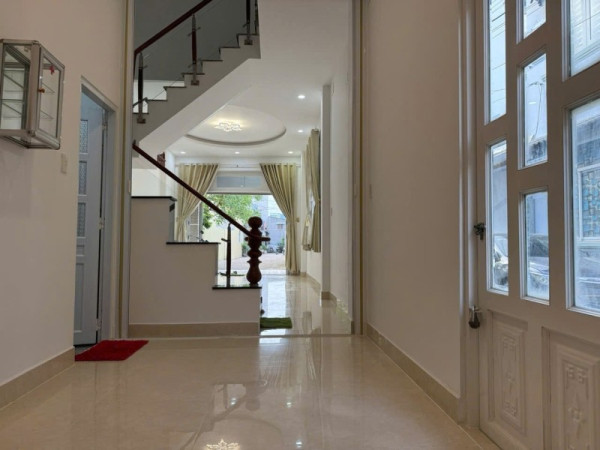 Bán nhà đường số 53, Hiệp Bình Chánh, Thủ Đức, TP HCM. DT  51m2, 4 tầng, giá 5.93 tỷ, sổ hồng
