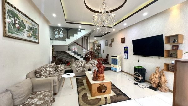 Bán nhà đường số 53, Hiệp Bình Chánh, Thủ Đức, TP HCM. DT  51m2, 4 tầng, giá 5.93 tỷ, sổ hồng