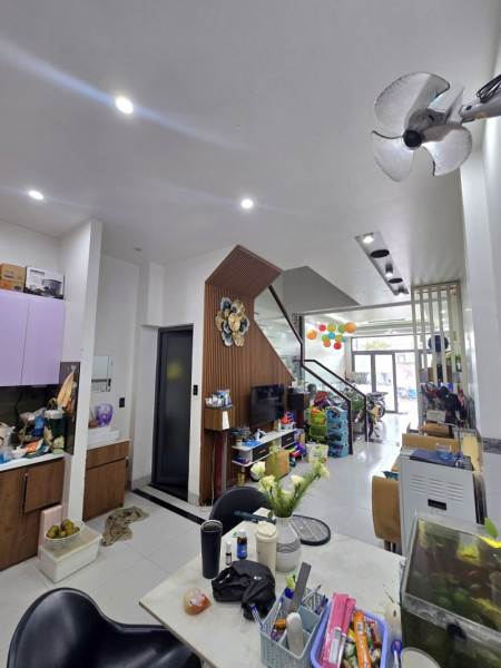 Bán nhà đường số 53, Hiệp Bình Chánh, Thủ Đức, TP HCM. DT  51m2, 4 tầng, giá 5.93 tỷ, sổ hồng