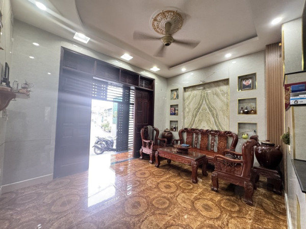 Bán nhà đường số 53, Hiệp Bình Chánh, Thủ Đức, TP HCM. DT  51m2, 4 tầng, giá 5.93 tỷ, sổ hồng