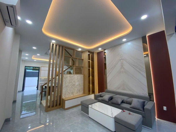 Bán nhà đường số 53, Hiệp Bình Chánh, Thủ Đức, TP HCM. DT  51m2, 4 tầng, giá 5.93 tỷ, sổ hồng