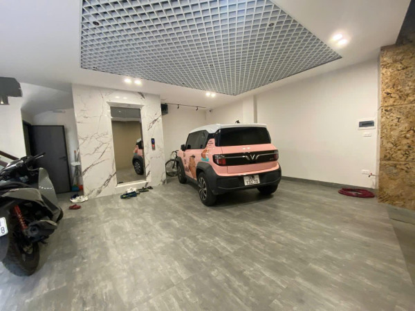 Bán nhà 35m², 5 tầng Ngọc Thụy Long Biên
