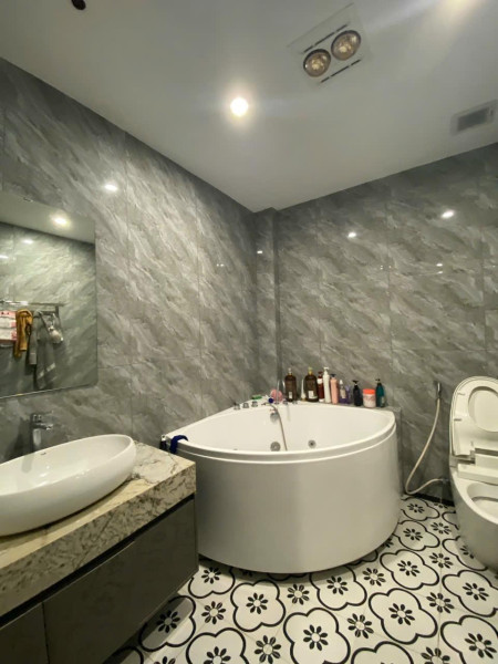 Bán nhà 35m², 5 tầng Ngọc Thụy Long Biên