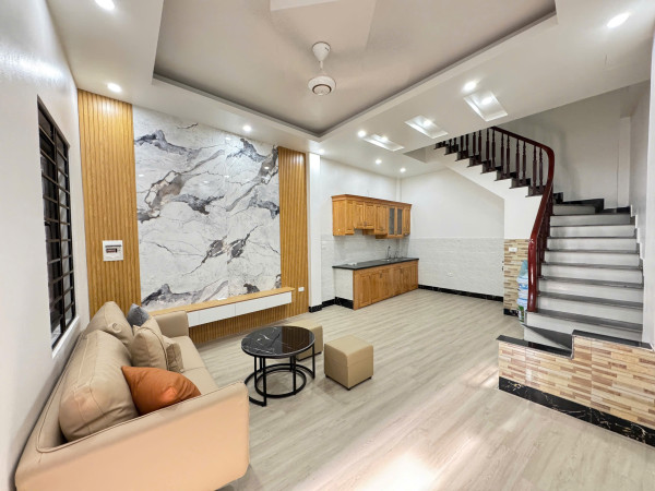 Chính chủ bán nhà yên lộ Hà Đông 40m2 6 tầng thang máy ô tô . Gía 9 tỷ