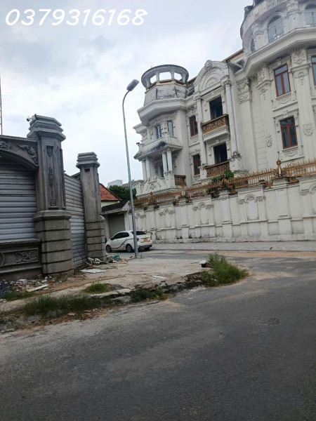 TÌM CHỦ NHÂN MỚI cho biệt thự 140m2 mặt tiền đường số 672, P.Phước Long B, Q9