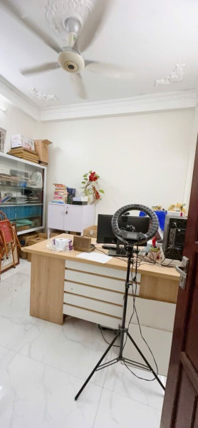 VỊ TRÍ ĐẸP -NHÀ DÂN XÂY-  GẦN PHỐ - GẦN Ô TÔ - CÁCH PHỐ  HOÀNG QUỐC VIỆT 50M