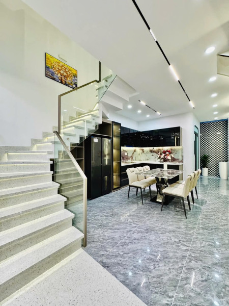 9.9 TỶ – NHÀ ĐẸP HIỆP NHẤT, XE HƠI VÀO TẬN NHÀ – KHU VIP ĐỆ NHẤT KHÁCH SẠN