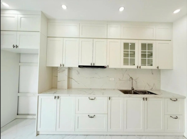 Bán nhà xuân đỉnh - 37m2, 5 tầng, full nội thất, vị trí đẹp, gần phố, mặt tiền kinh doanh