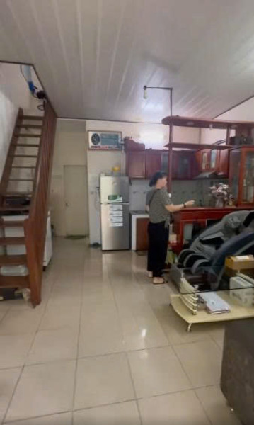 ♪ Nhà Kiệt thẳng 30m ra MT Trường Chinh, 55m2, 2 tầng cực chắc, 3PN, 2.x tỷ