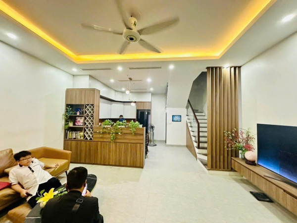 BÁN NHÀ DÒNG TIỀN,CẦU GIẤY,HN.