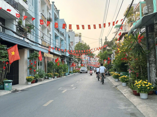 Mặt tiền NGỘP KD đa nghề Đ.số 59 ngang 5m 110m2 5T có T.máy ngay chợ KD đỉnh 16 tỷ.