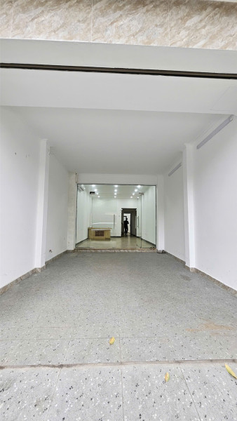 Bán Chung cư F4 Trung Kính, Diện tích 83 m2, TK 2 PN + 2WC + 3 Logia - Giá 7.2 Tỷ.