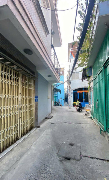 Nhà Q7 66m2 Giá 3.680 tỷ. Ngay Cầu Kênh Tẻ