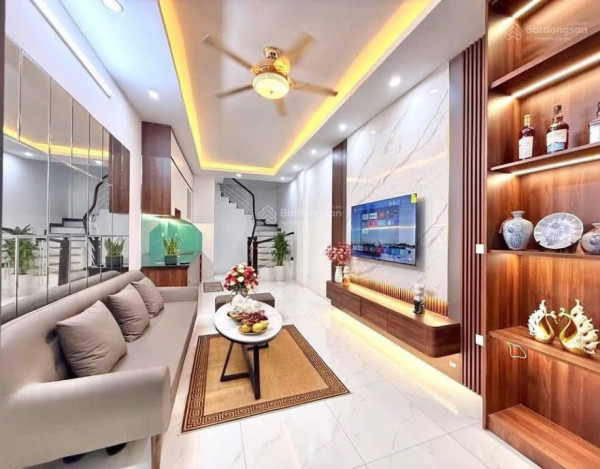 GẦN MẶT HỒ ĐẦM TRÒN - ĐỘI CẤN - BA ĐÌNH - 97M - GIÁ 21TỶ