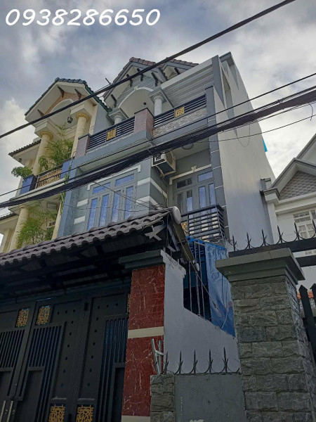 Nhà đẹp khu phân lô, hẻm nhựa 8m 1 sẹc sát mặt tiền* Ngang 5 x 17,5m gồm 1 trệt 2 tầng sân thượng