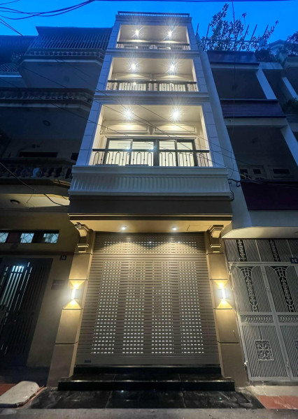 Hoàng Quốc Việt, phân lô ô tô tránh, kinh doanh ngõ thông, 100m, 30 Tỷ