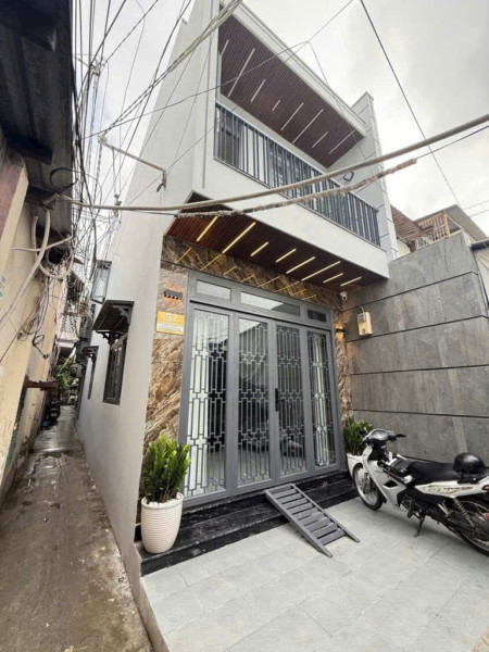 🧱🧱CHỦ GIẢM THÊM 300 TRONG THÁNG 11 - NHÀ MỚI NGAY CHỢ TÂN QUY Q7 - TẶNG TOÀN BỘ NỘI THẤT -