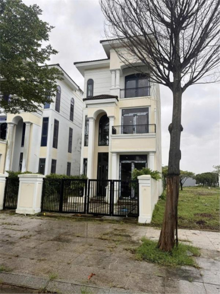 Bán đất thổ cư Hòa Hiệp 3, Liên Chiểu, Đà Nẵng. DT 90m2, giá 4.5 tỷ, sổ đỏ, hướng Đông Nam. LH:
